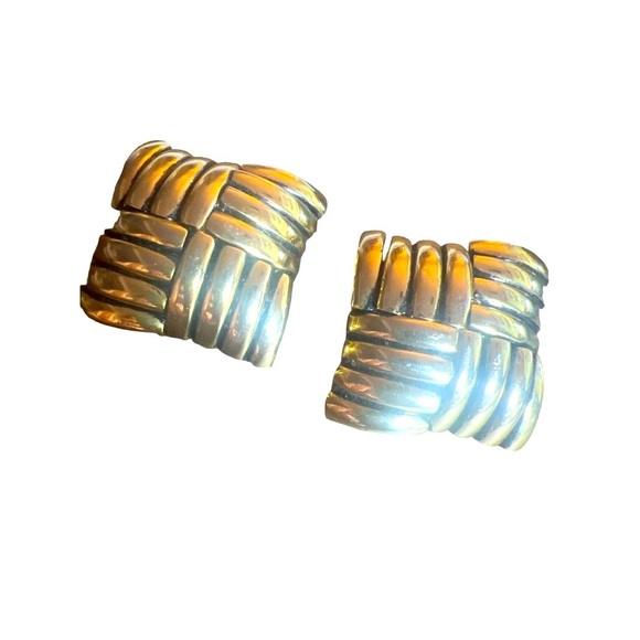 Large Gold Clip-on Earrings Bold Chunky Trending Fashion 80s - Picture 1 of 12